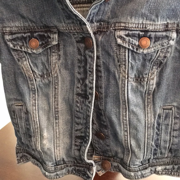 Cropped American Eagle Denim jacket, size S - Picture 3 of 7